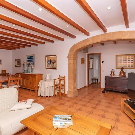 فيلة Perello By Sealand