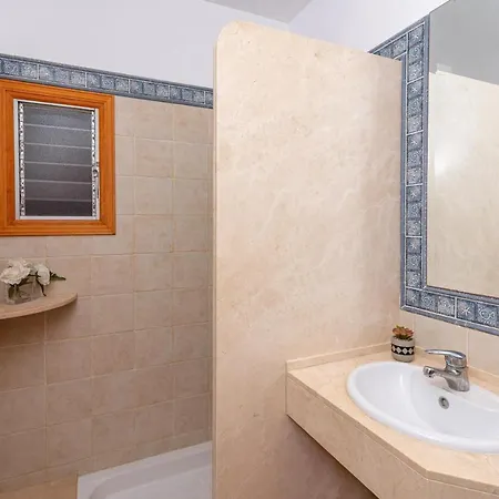 Perello By Sealand * 波连萨港