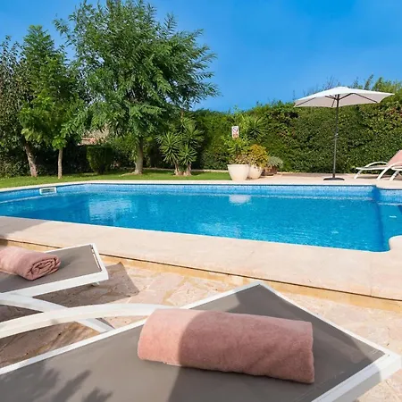 فيلة Perello By Sealand *